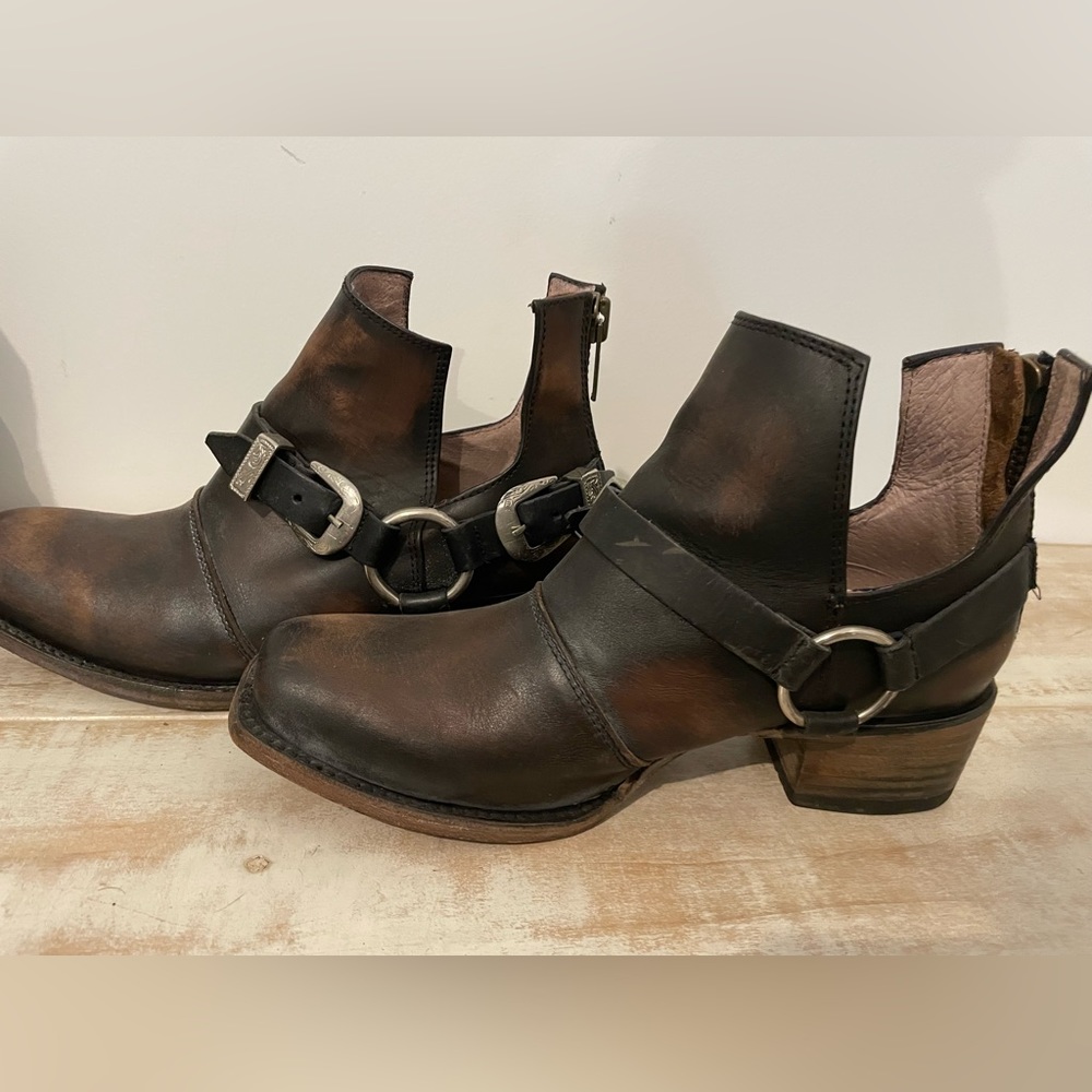 New FREEBIRD ankle boots!